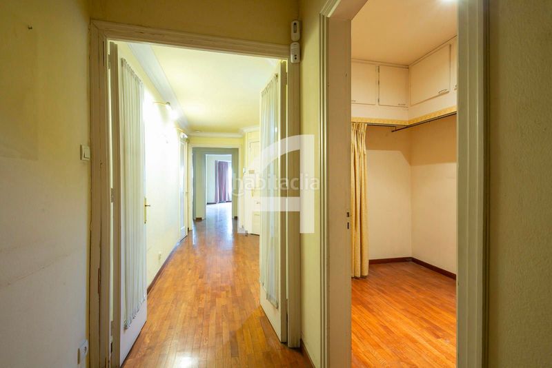 Piso en zona exclusiva con servicio de conserjería en Barcelona - Imagen 24