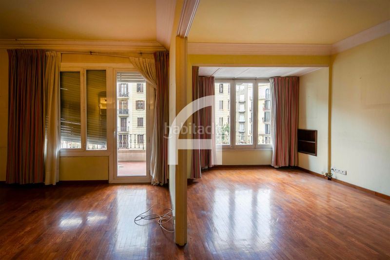 Piso en zona exclusiva con servicio de conserjería en Barcelona - Imagen 4