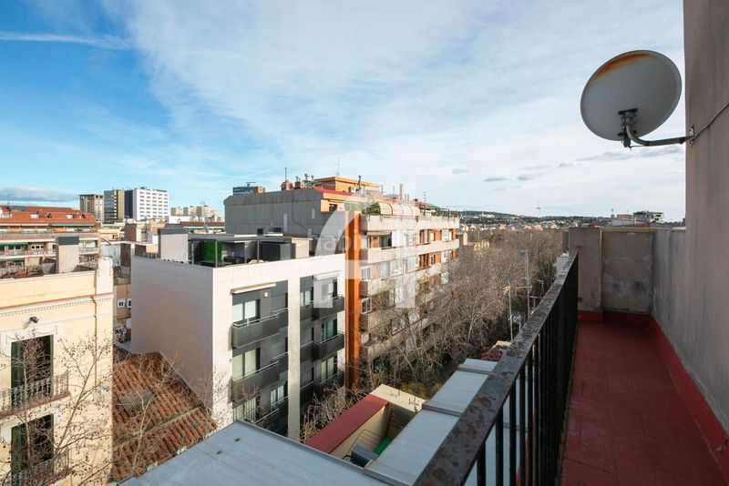 Foto 1395f06f-f74c-4084-9e61-a58833340786. Àtic amb calefacció a Sants Barcelona