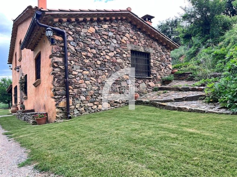 Foto deeac4e7-dcda-485a-8e13-f32fdc52578a. Rent chalet with heating in Cànoves i Samalús