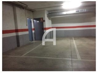 Rent Car parking  Doctor klein. Plaza de aparcamiento en cardedeu, calle dr klein, 104