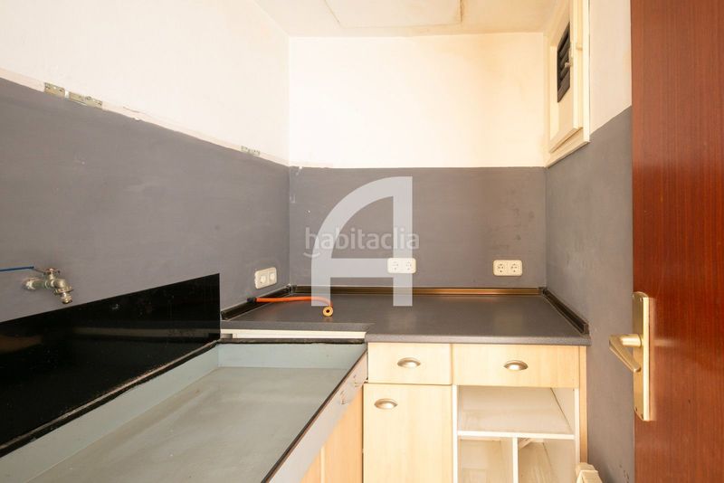 Foto 17cfc492-626d-4528-ad69-14c4c4afaa8a. Pis amb calefacció a Putget - Farró Barcelona