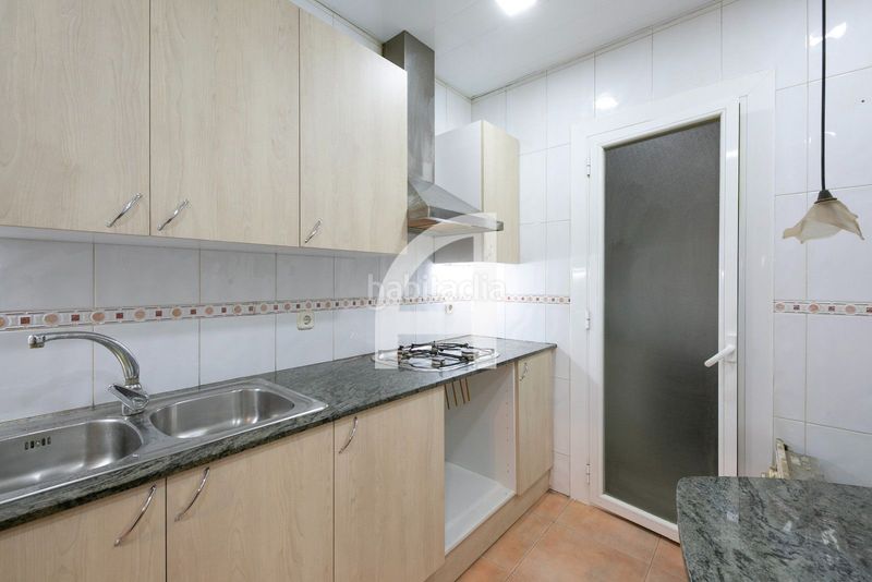 Foto 352eb87e-fac0-4986-9f84-30c6cb05e4fe. Pis amb calefacció a Putget - Farró Barcelona