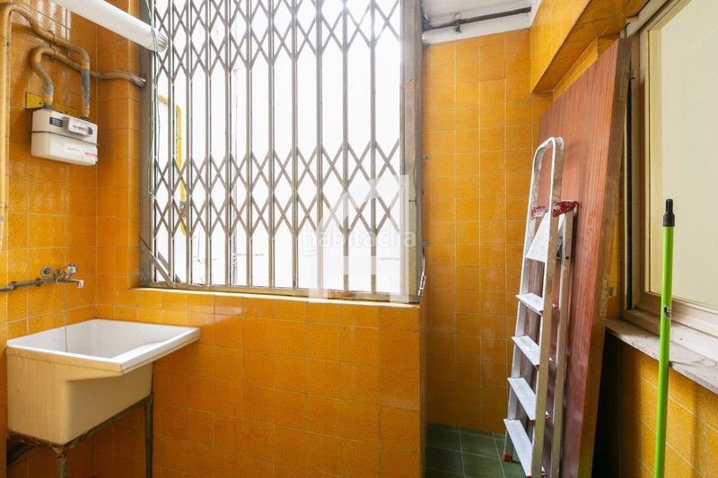 Foto 94a558a2-ba8a-4b17-a066-8af133307146. Pis amb calefacció aparcament a Barri de les Corts Barcelona