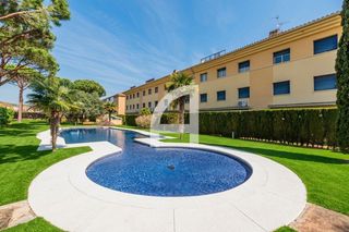Pis  Vall d'aro. Piso en venta en sagaro