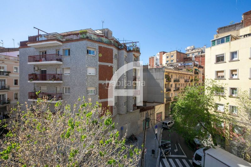 Foto d9705f46-b99d-41ed-936f-566faf248bad. Pis a El Poble Sec - Parc de Montjuïc Barcelona