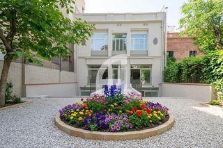 Dúplex  Ganduxer. Precioso dúplex con agradable jardín