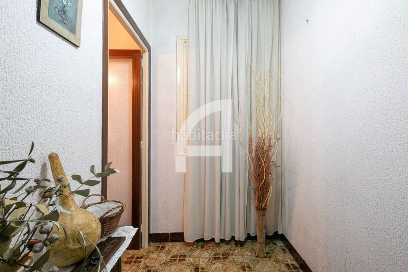 Foto b4aa9ff4-6d48-45b7-aa47-a463ae10bb5a. Pis a Guinardó Barcelona