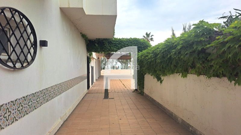 Foto d4780079-fef1-40cd-8715-561e6179a376. Alquiler local comercial local de alquiler alt emprodà girona en Roses