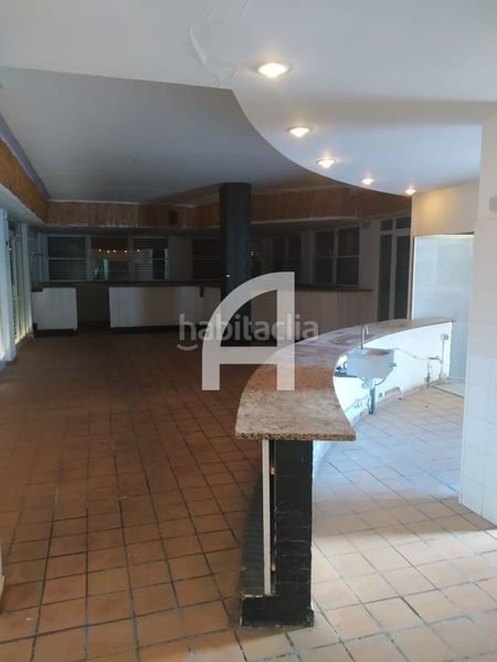 Foto fafdf615-445c-4800-bf74-b2c78fbbf7e7. Alquiler local comercial local de alquiler alt emprodà girona en Roses