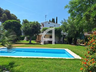 Location Maison  Navarra. Espectacular casa con gran jardín y piscina