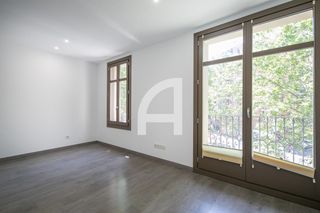 Pis  Paral.lel. Bonito piso en el corazón de sant antoni