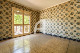 Pis  Sant isidre. Piso sant isidre con balcon i vistas