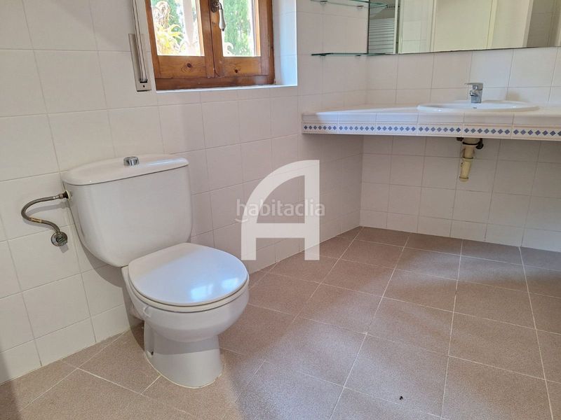 Foto a2095597-f884-4e66-978e-3fc971650d91. Casa amb calefacció aparcament piscina a Can Girona - Terramar - Vinyet Sitges