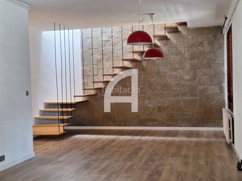 Foto c69fbcb1-7a11-4373-a4f2-7361316bff32. Casa amb calefacció aparcament piscina a Can Girona - Terramar - Vinyet Sitges