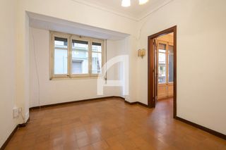 Pis  Progres del. Oportunidad de piso cercano al camp nou
