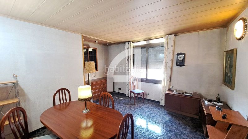 Foto 45bad635-d553-43e6-bf33-fc19fb348e71. Casa amb aparcament a La Cogullada Terrassa