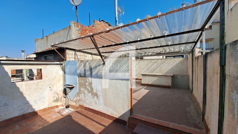 Foto 5d00f20a-3652-41ac-99fd-1d3f3eb64ced. Casa amb aparcament a La Cogullada Terrassa