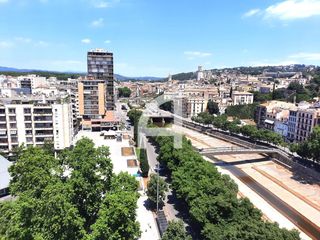 Affitto Appartamento  General mendoza. Fantástico piso en alquiler en el centro de girona