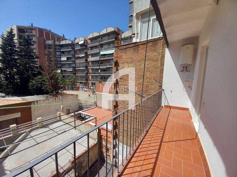 Foto b320e2a2-9c21-4e96-9a78-58809617355a. Pis a El Clot Barcelona