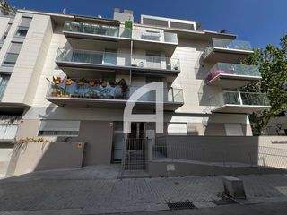 Alquiler Piso  Sant antoni. Luminoso piso exterior totalmente reformado con balcon y plaza d