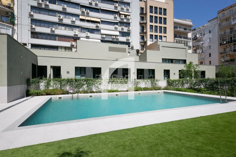 Foto 734c96f8-2347-418f-abbc-466b1af3cc06. Pis amb calefacció piscina a La Nova Esquerra de l´Eixample Barcelona