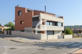 Chalet  Pius x. Casa en venta en banyoles  pla de lestany girona
