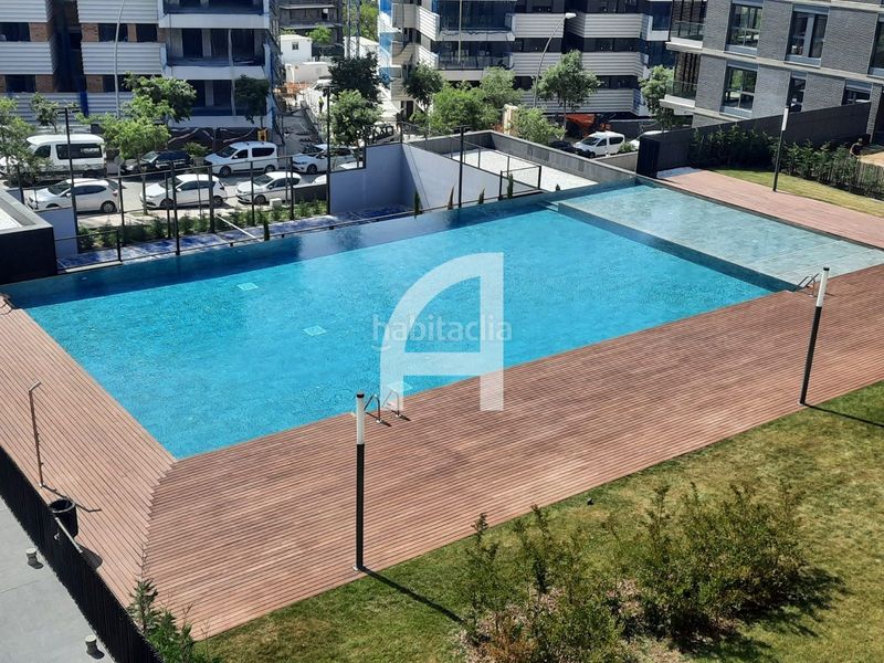 Foto 2fa68a60-e7ff-4634-b7da-11c2354e0012. Lloguer pis amb calefacció aparcament piscina a Finestrelles Esplugues de Llobregat