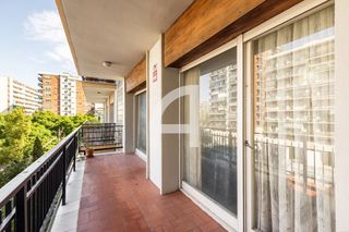 Pis  Carles iii. Amplio piso con gran terraza en el corazón de les corts