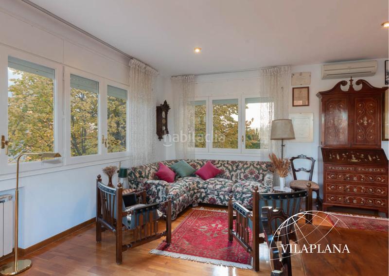 Foto a9af3972-d707-4959-b63f-a954123a8e3e. Chalet magnifico chalet en Palau Girona