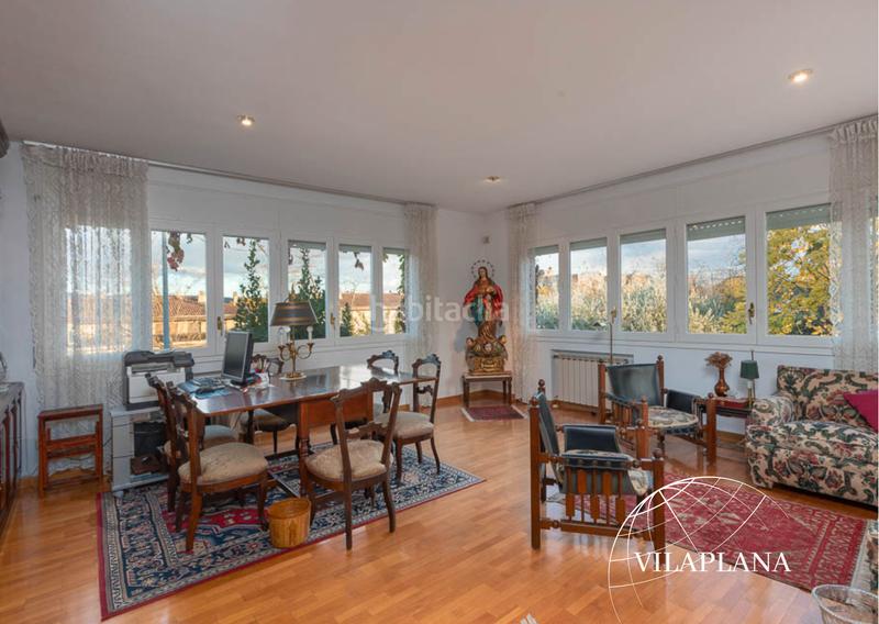 Foto e48a87d7-ed88-4a7f-8ffb-3d8f428f467c. Chalet magnifico chalet en Palau Girona