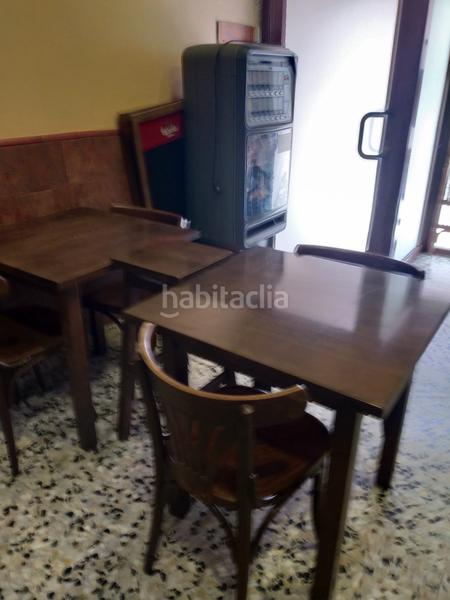 Foto 687b5621-c54b-40bd-8c42-68510dc8d937. Alquiler local comercial bonito bar restaurante en plaza virrey amat -nou barris en Barcelona
