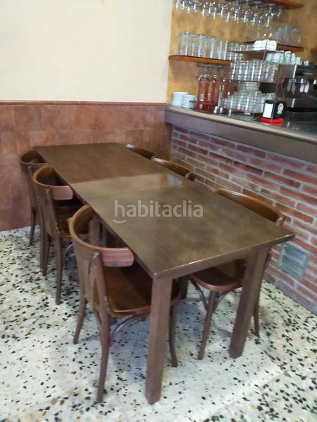Foto 8c8ae8dc-6879-4020-be29-db6682c58211. Alquiler local comercial bonito bar restaurante en plaza virrey amat -nou barris en Barcelona