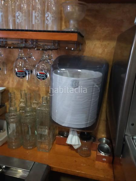 Foto a3bbd096-e131-4202-950c-6824311bd411. Alquiler local comercial bonito bar restaurante en plaza virrey amat -nou barris en Barcelona