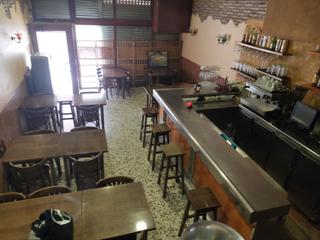 Location Local commercial  Carrer de la jota. Bonito bar restaurante en plaza virrey amat -nou barris