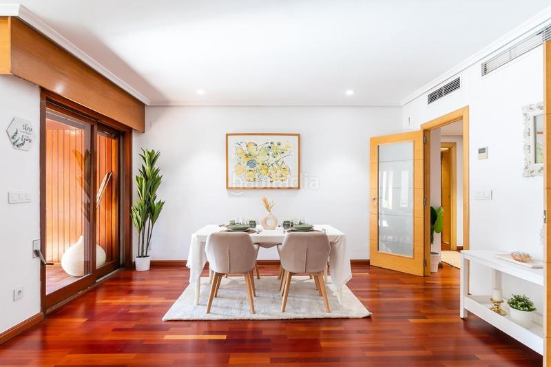 Foto ee1126c1-d130-4aeb-8dc0-f7a9c982635e. Location appartement avec chauffage parking dans Exposició Valencia