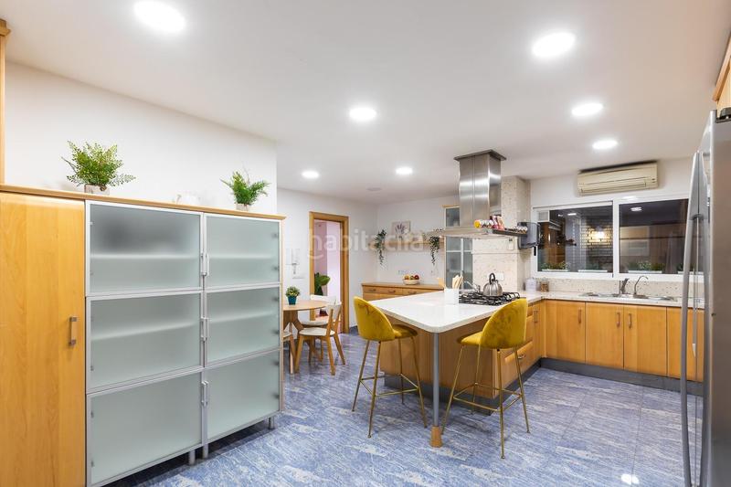 Foto 00360fb0-2ad2-4640-9559-a1ec2675ecaa. Miete etagenwohnung mit heizung parking in Exposició Valencia