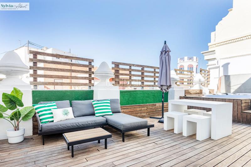 Foto 6856d3d2-37c0-41f0-a15a-908e15b2b0fc. Rent penthouse with heating in Sant Francesc Valencia