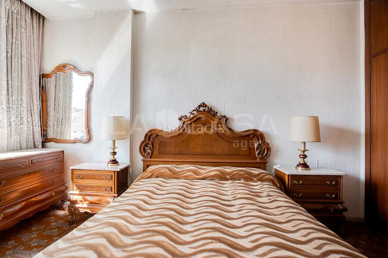 Foto a7d05c9a-bfdb-448b-aa3d-5b590e44be83. Appartamento con parcheggio in Sagrada Família Barcelona