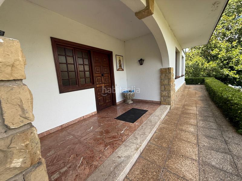 Foto 7937b580-16a9-4a4e-b0ec-79f8369fedb1. Chalet dans asua-erletxeta errepidea 30 dans Larrabetzu