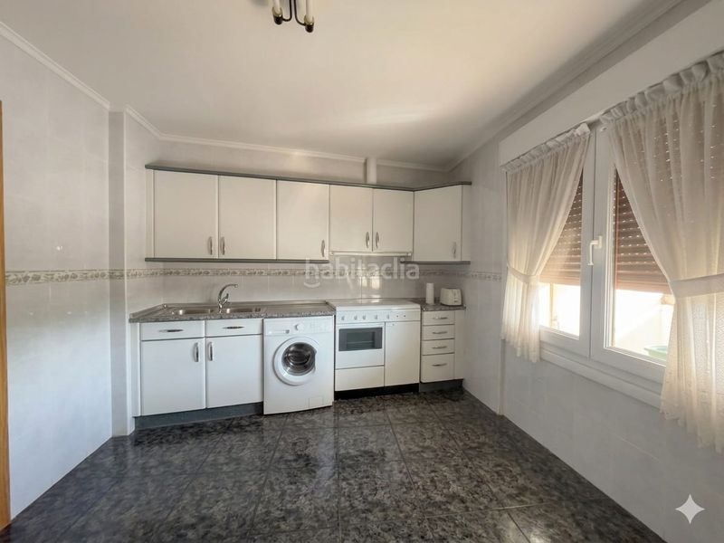 Foto c647136d-a16c-4698-8224-48da180138d7. Piso en Amorebieta - Etxano