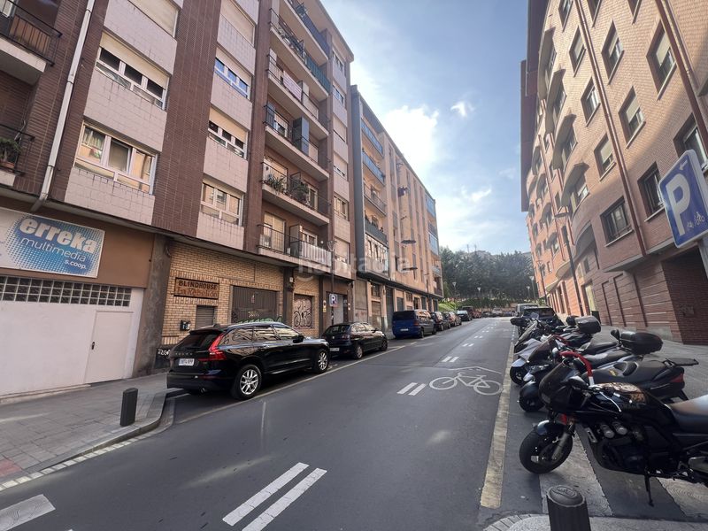 Foto c38a97bf-907d-4caa-bf71-b7da95598a10. Pis amb calefacció a Rekalde Centro Bilbao