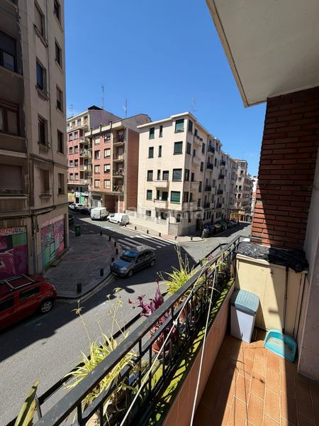 Foto 914172d5-e917-4329-b179-555bc4ea963a. Piso en Iralabarri Bilbao