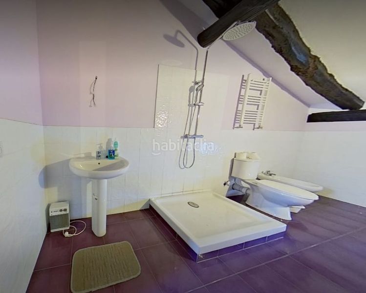 Foto d4021cfc-4792-4bb0-8da2-044e8cc2e8cd. Casa con riscaldamento parcheggio in Okondo