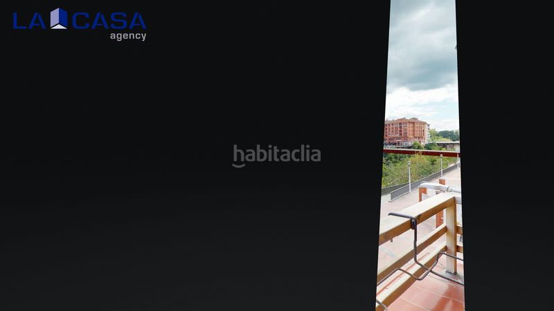 Foto e4a89ab7-2e06-40b9-82a0-b94dd82e7c8a. Pis amb calefacció a Centro-Ariz-Uribarri Basauri
