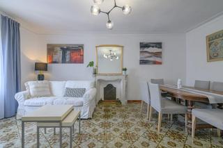 Pis a Gtic. Amplia y luminosa  vivienda junto a plaa sant jaume