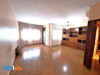 Piso  Calle del alcalde martí figueras i castillo. Piso en el centro de esplugues de llobregat