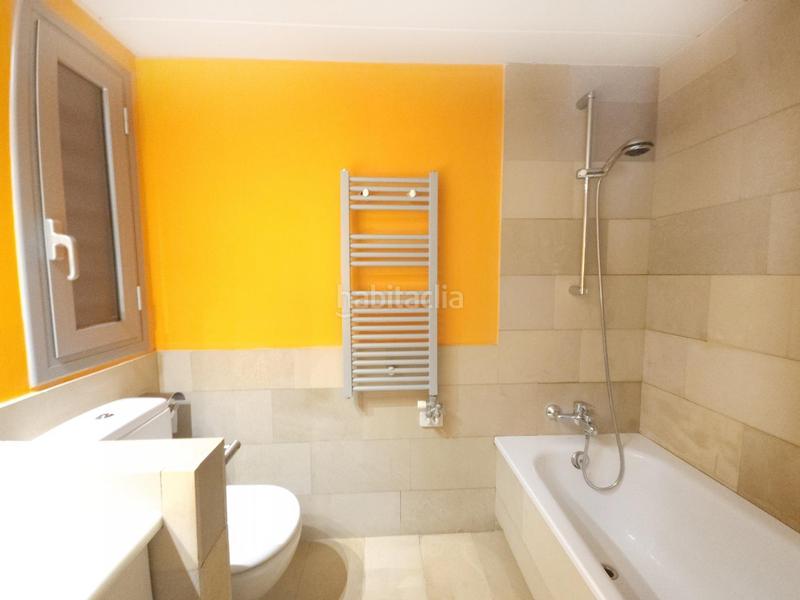 Foto a0ad99b2-3d48-498e-b9d4-9ea604b79c97. Etagenwohnung mit heizung in Centre Sant Joan Despí