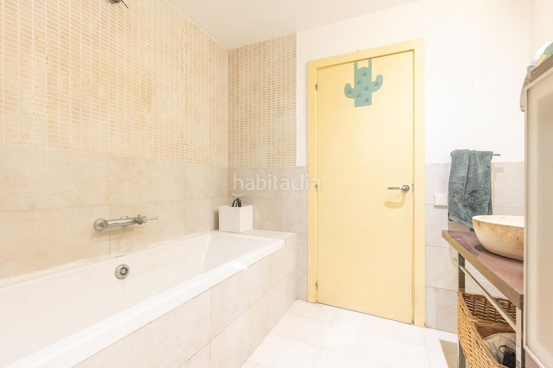 Foto 79e9fd98-1ace-4506-b8f0-f9e97bfc7ef1. Pis a La Salut Barcelona