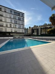 Pis  Carrer mineria. Amplio piso en santsmontju�c, calle mineria con piscina comunita